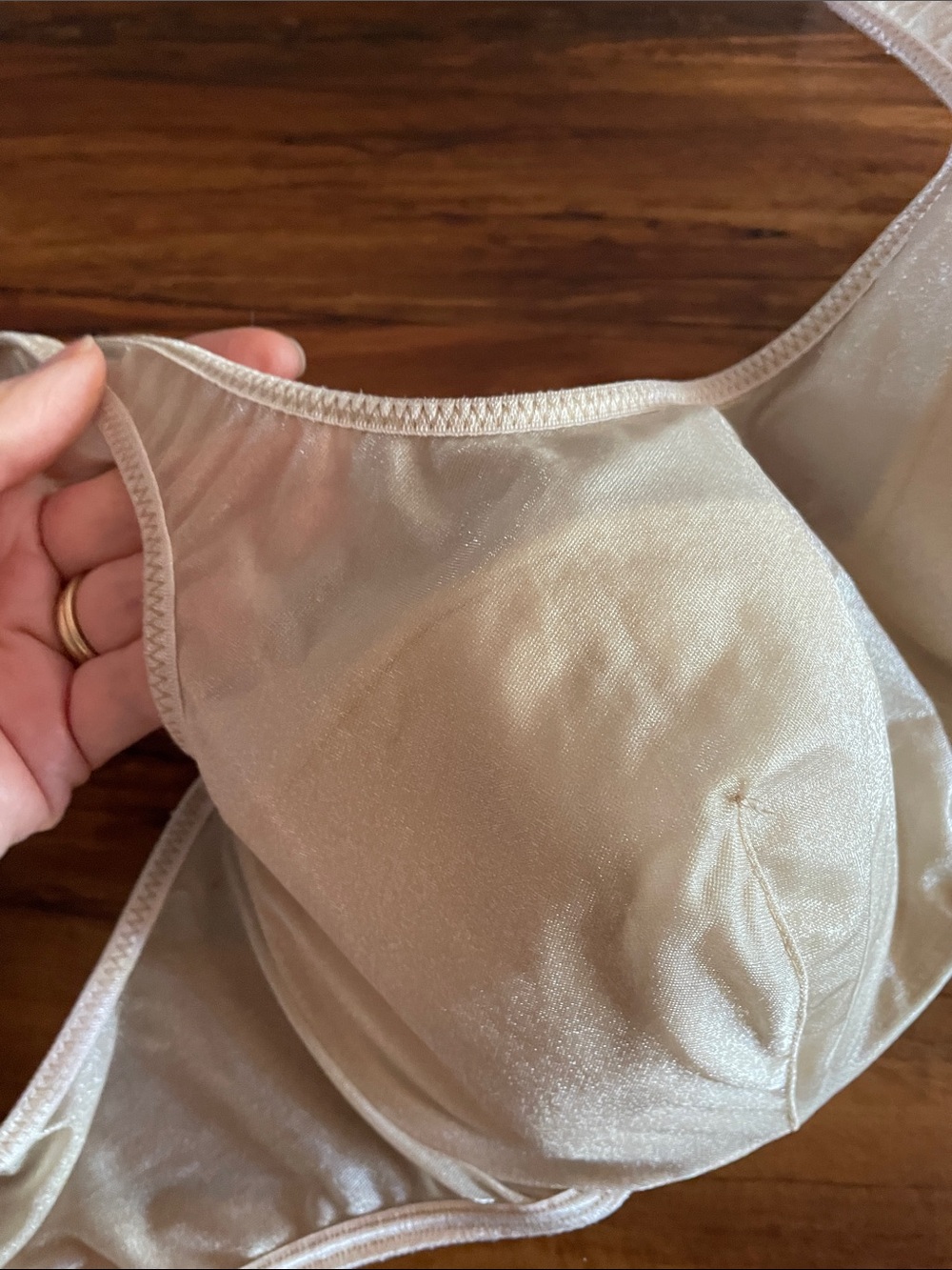 TWO 34D EUC Underwire Bras Wacoal and Wonderbra- Elegant Support - Picture 2 of 15